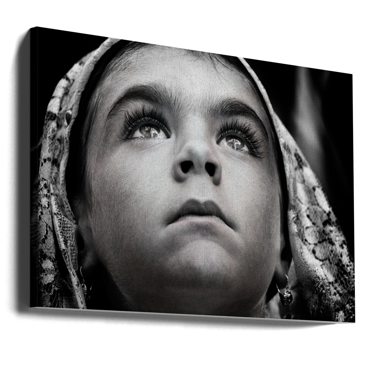 Mädchen mit traditionellem sardischen Schleier | Leinwand-Bilder