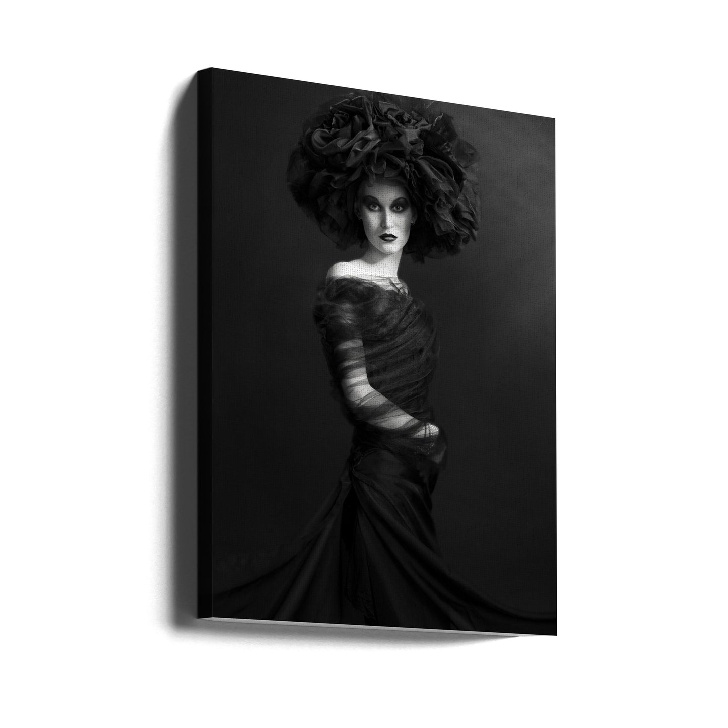 Nigh | Canvas