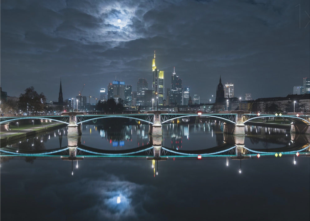 Francfort à la pleine lune | Papier Peint Photo
